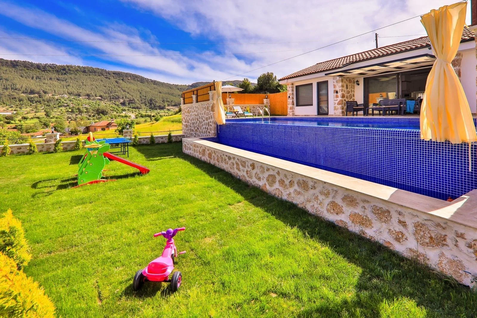 Sarıbelen’de jakuzili kiralık villa, fotoğraf 14