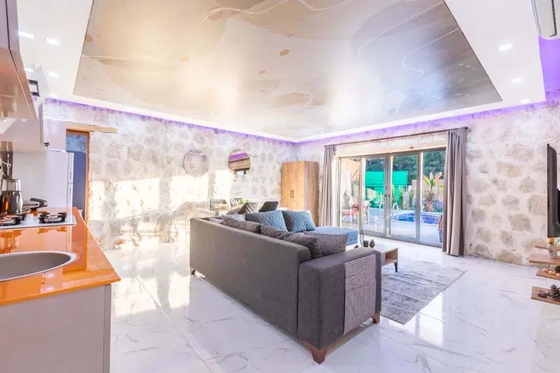 Sarıbelen’de korunaklı havuzlu kiralık villa, fotoğraf 25