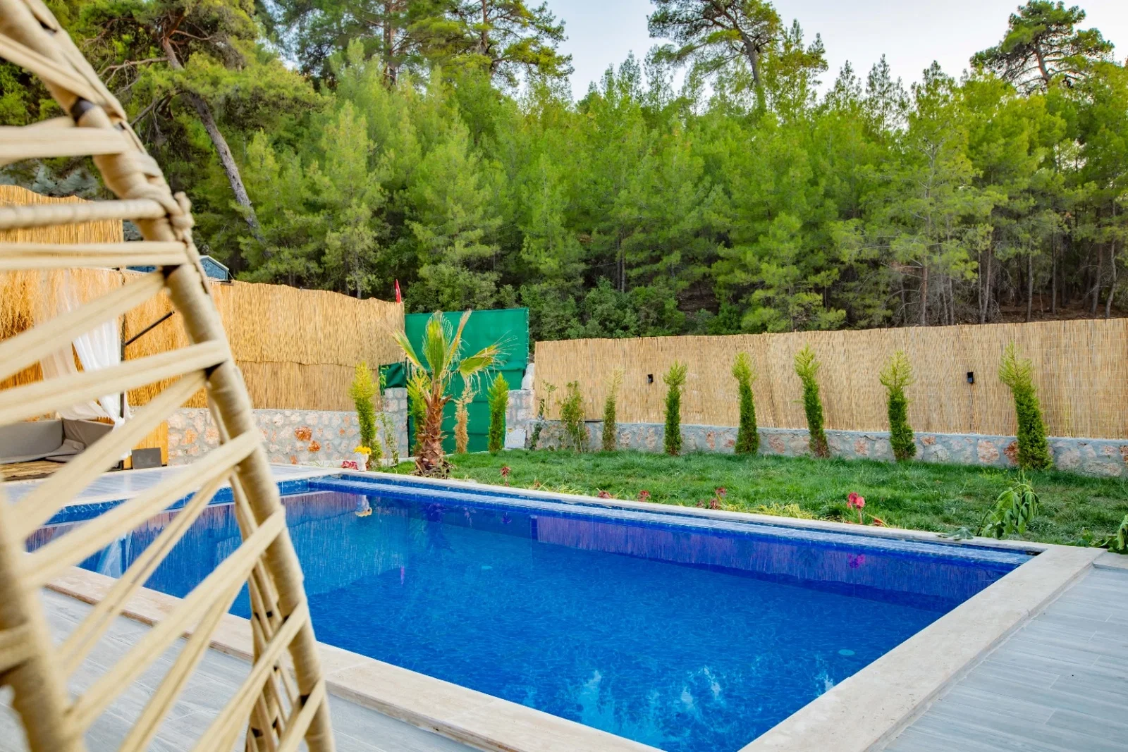 Sarıbelen’de korunaklı havuzlu kiralık villa, fotoğraf 7