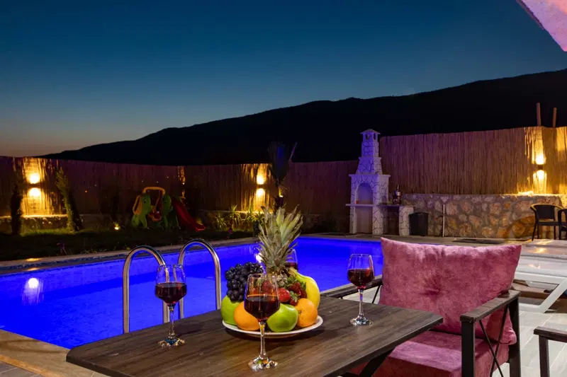 Sarıbelen’de jakuzili kiralık villa, fotoğraf 8