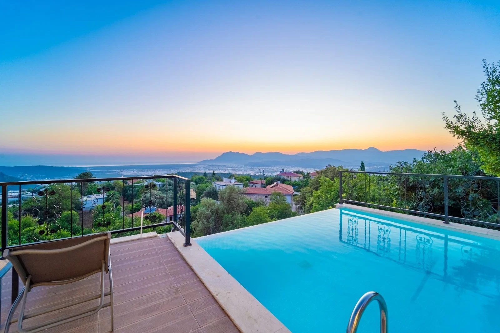 Üzümlü’de özel havuzlu kiralık villa, fotoğraf 11