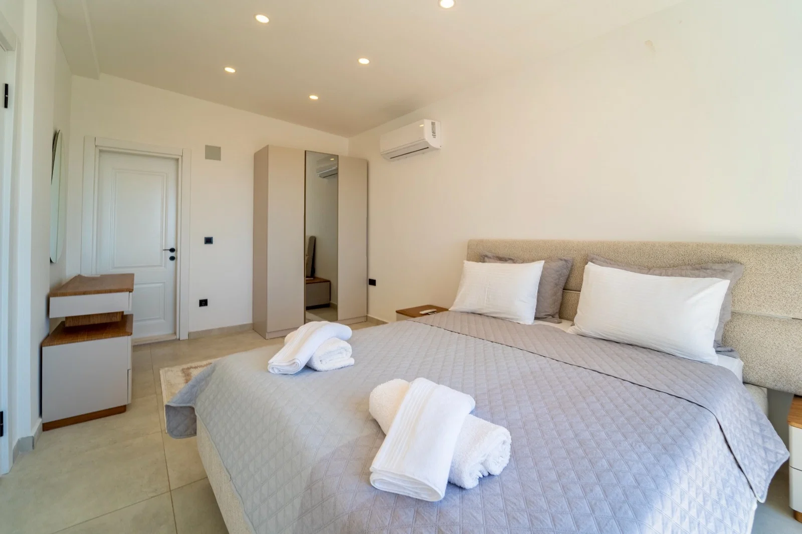 Üzümlü’de özel havuzlu kiralık villa, fotoğraf 35