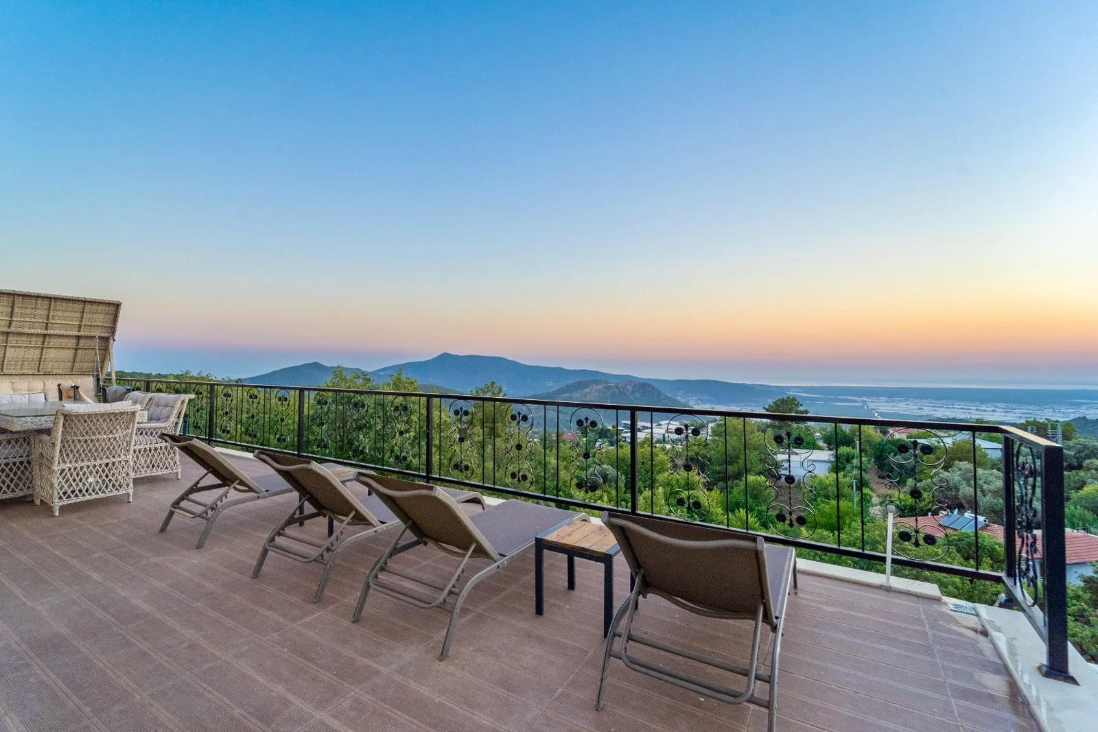 Üzümlü’de özel havuzlu kiralık villa, fotoğraf 8