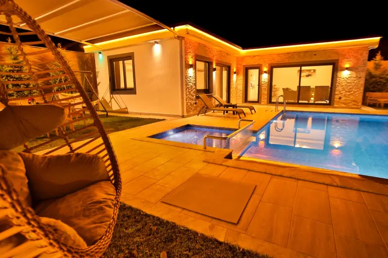 Fethiye’de jakuzili kiralık villa, fotoğraf 11