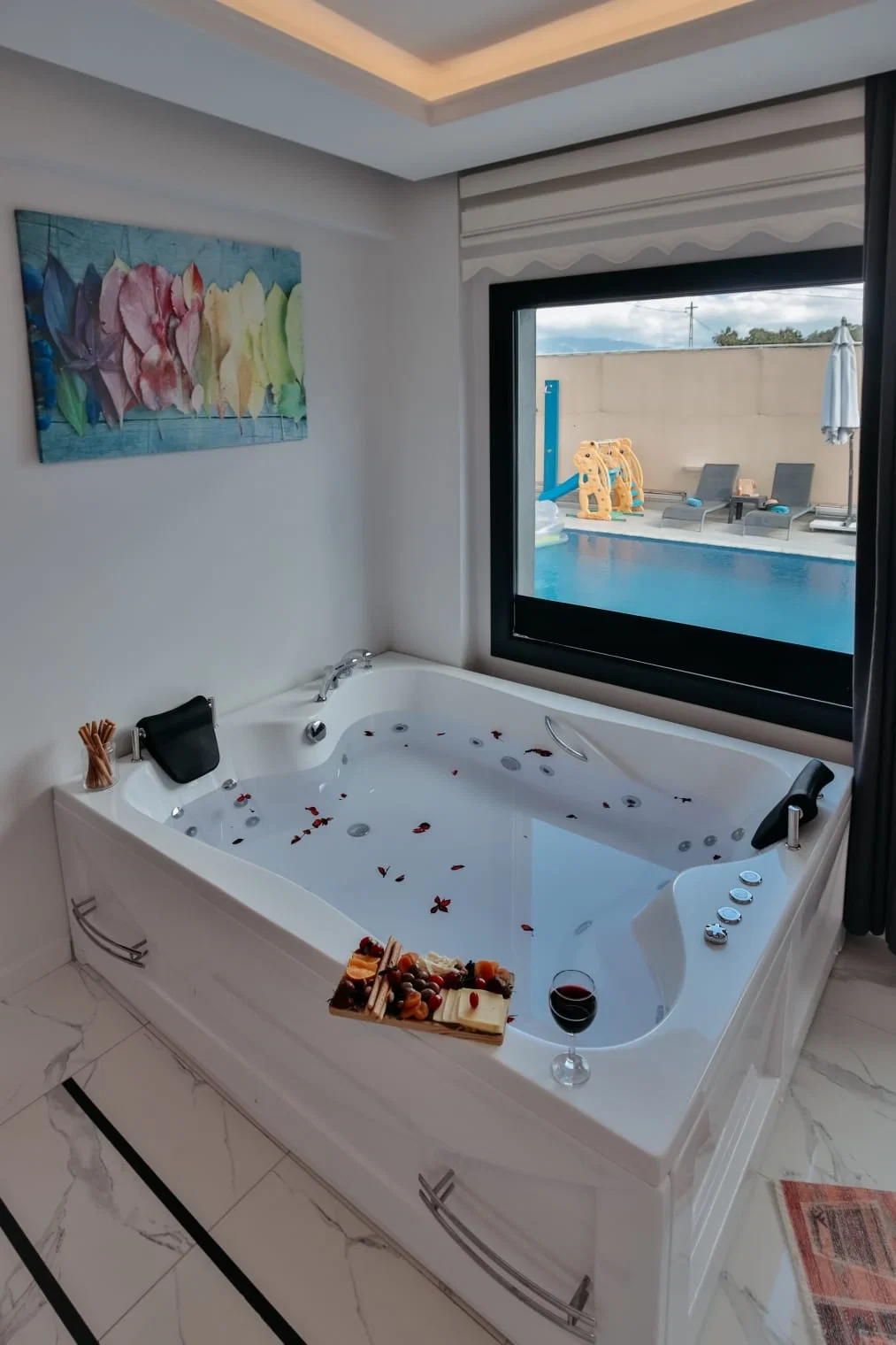 Fethiye’de jakuzili kiralık villa, fotoğraf 26