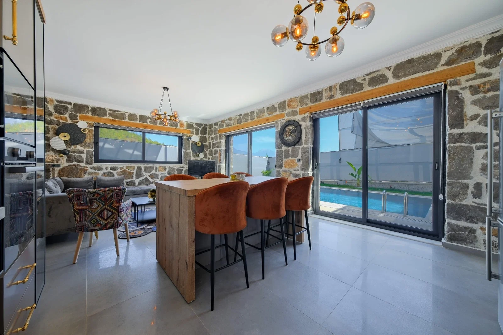 Fethiye’de korunaklı havuzlu kiralık villa, fotoğraf 13