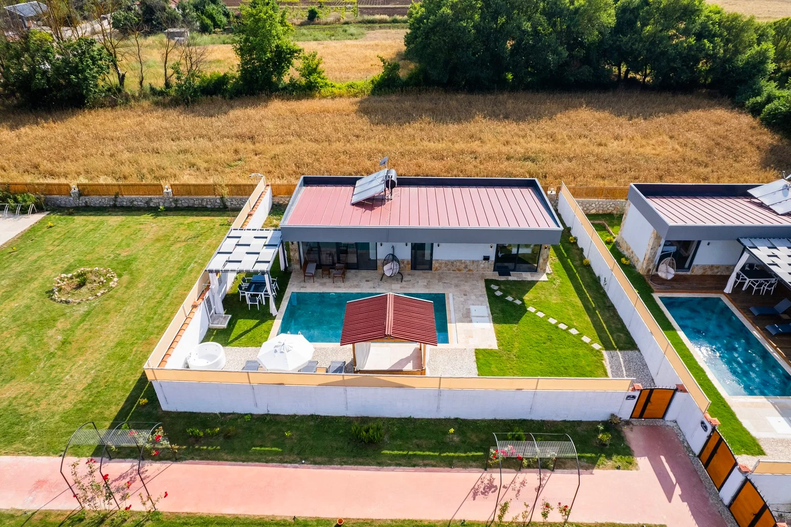 Fethiye’de korunaklı havuzlu kiralık villa, fotoğraf 9