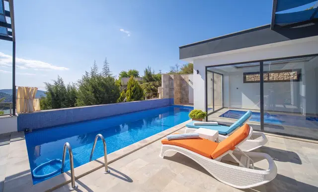 Üzümlü’de saunalı kiralık villa, fotoğraf 3