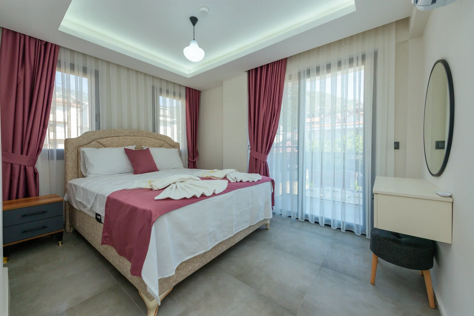 Fethiye’de Merkeze Yakın, Isıtmalı Havuzlu, Jakuzili, Lüks Villa