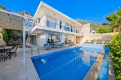 Kalkan’da Deniz Manzaralı, Özel Havuzlu, 8 Kişilik, Lüks Villa
